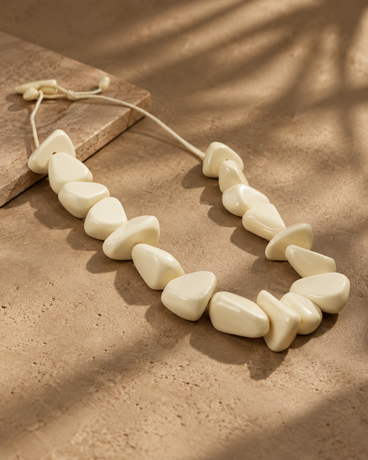 Pebble Necklace Ivory